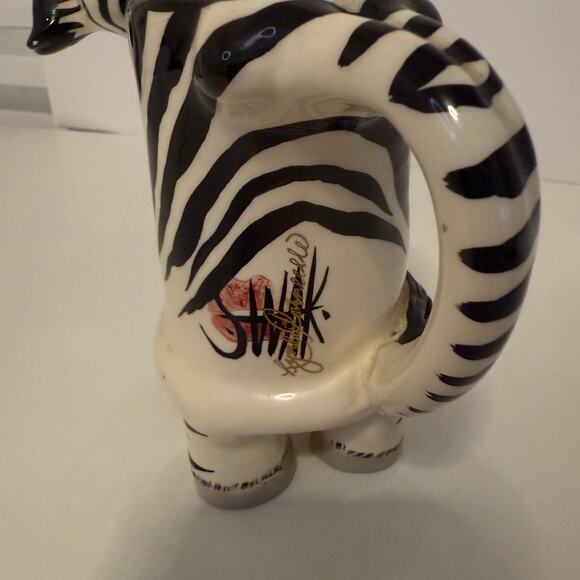 Lynda Corneille Swak Zebra Mug Safari Artistic Handcrafted 7" W x 6.5" L - Picture 2 of 8